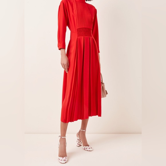 ‼️SOLD ‼️Prada Floral-Print Patent Leather NWT
Size 38:5🌹 - Picture 7 of 12